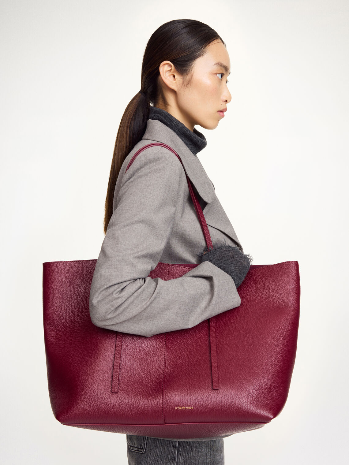 ABILLA Skinnveske med struktur i skinnet Burgunder