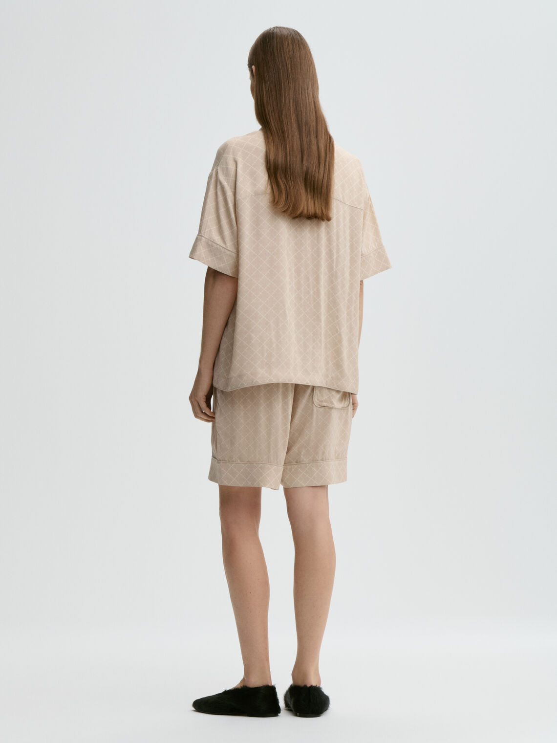 NANNA Kortermet bluse Beige