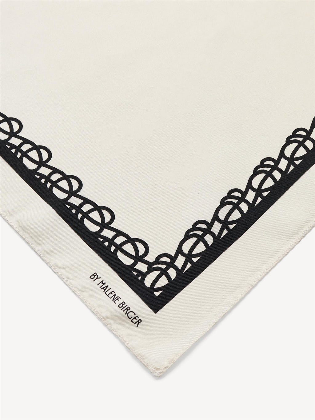OSSA Nett silkeskjerf med "swirl" print Hvit