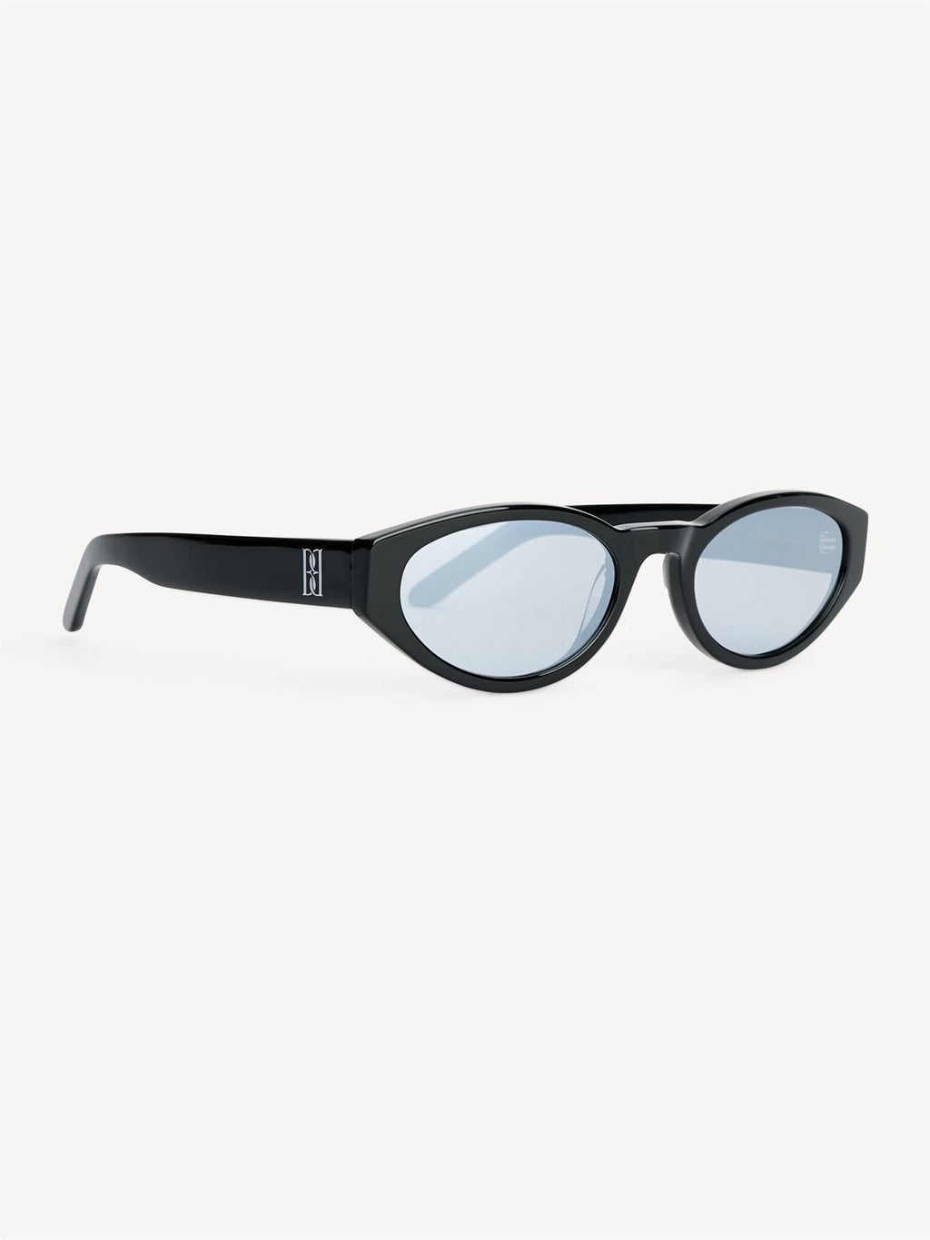 Sort oval cat-eye ramme i acetat, blåfarget UV-beskyttende glass, monogram-emblem på siden