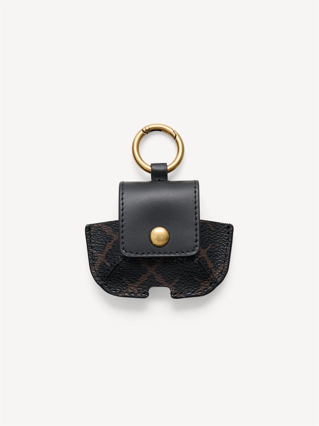 ADA AirPod-etui fra By Malene Birger i fargen brun, med Signature Flower-print. Designet for å henges på vesker eller nøkkelknipper, med ladeåpning i bunnen og knapp i front. Passer AirPods 2., 3. og 4. generasjon.