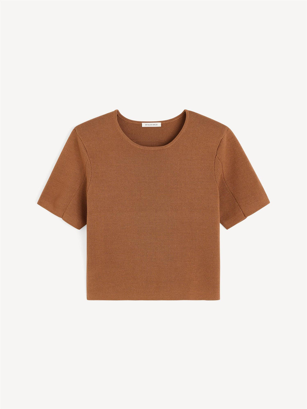 Brun strikket topp med rund hals og klassisk passform – By Malene Birger