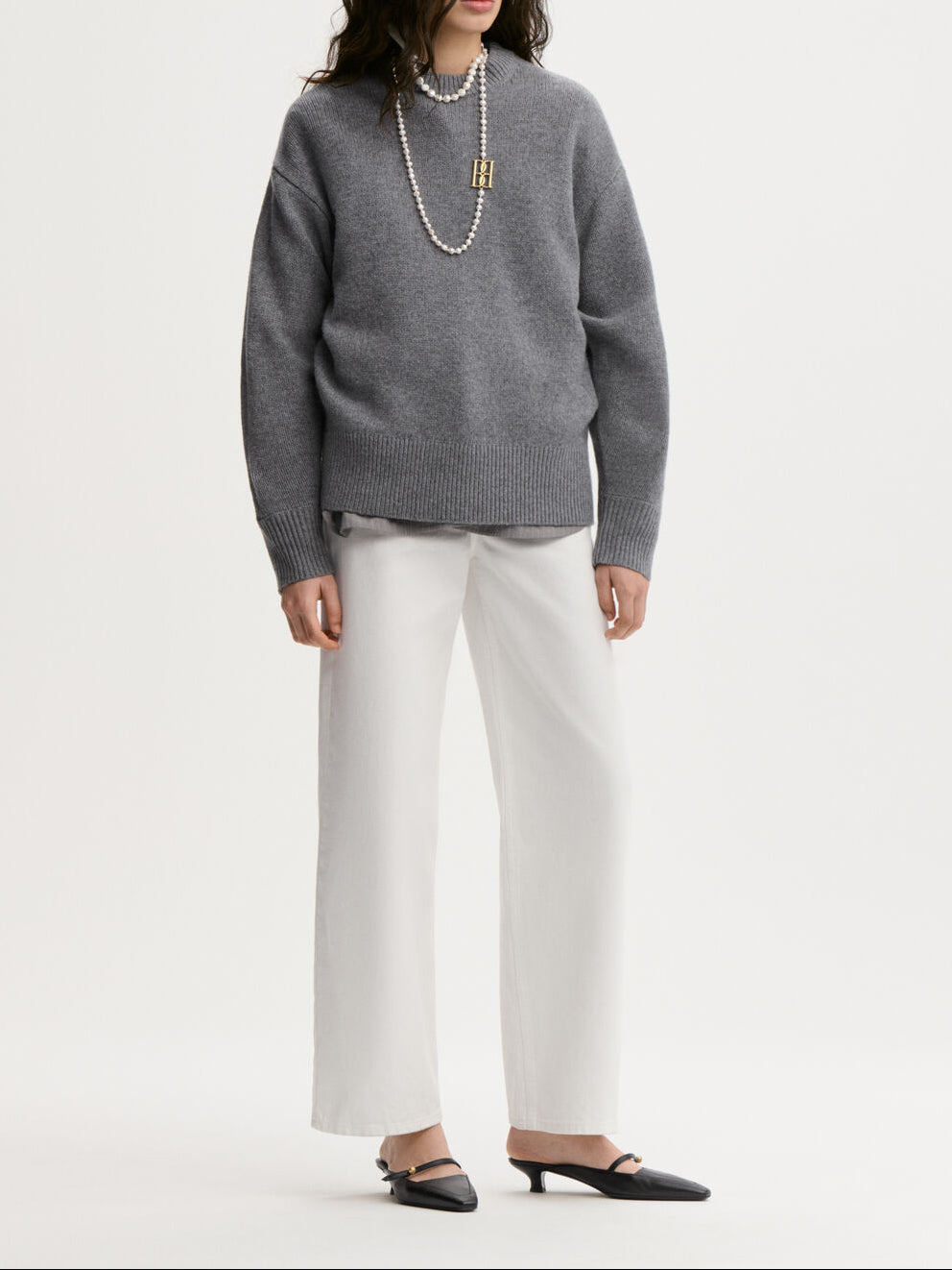 BRADLEY genser fra By Malene Birger i fargen mørkegrå, laget i 100% ull.