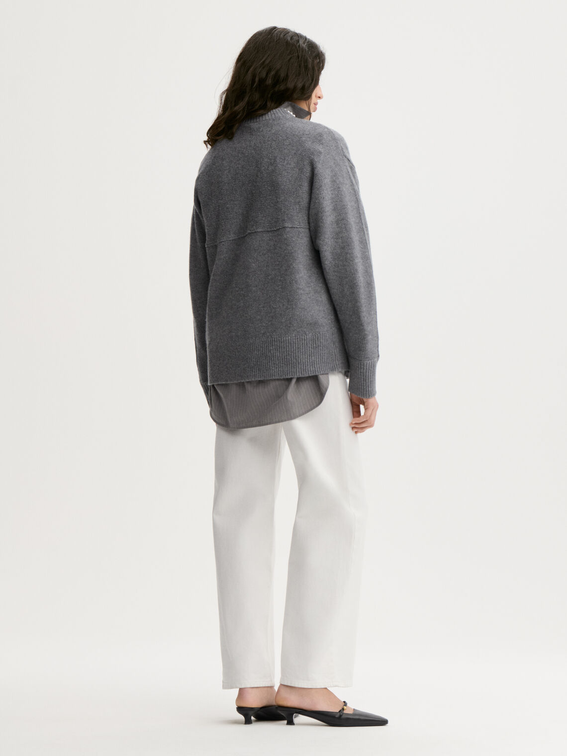 BRADLEY genser fra By Malene Birger i fargen mørkegrå, laget i 100% ull.