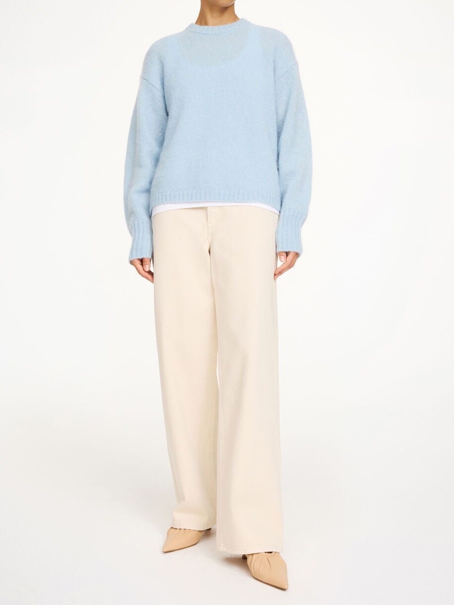 Lyseblå mohairgenser med rund hals og luftig passform, mohair og ull – By Malene Birger