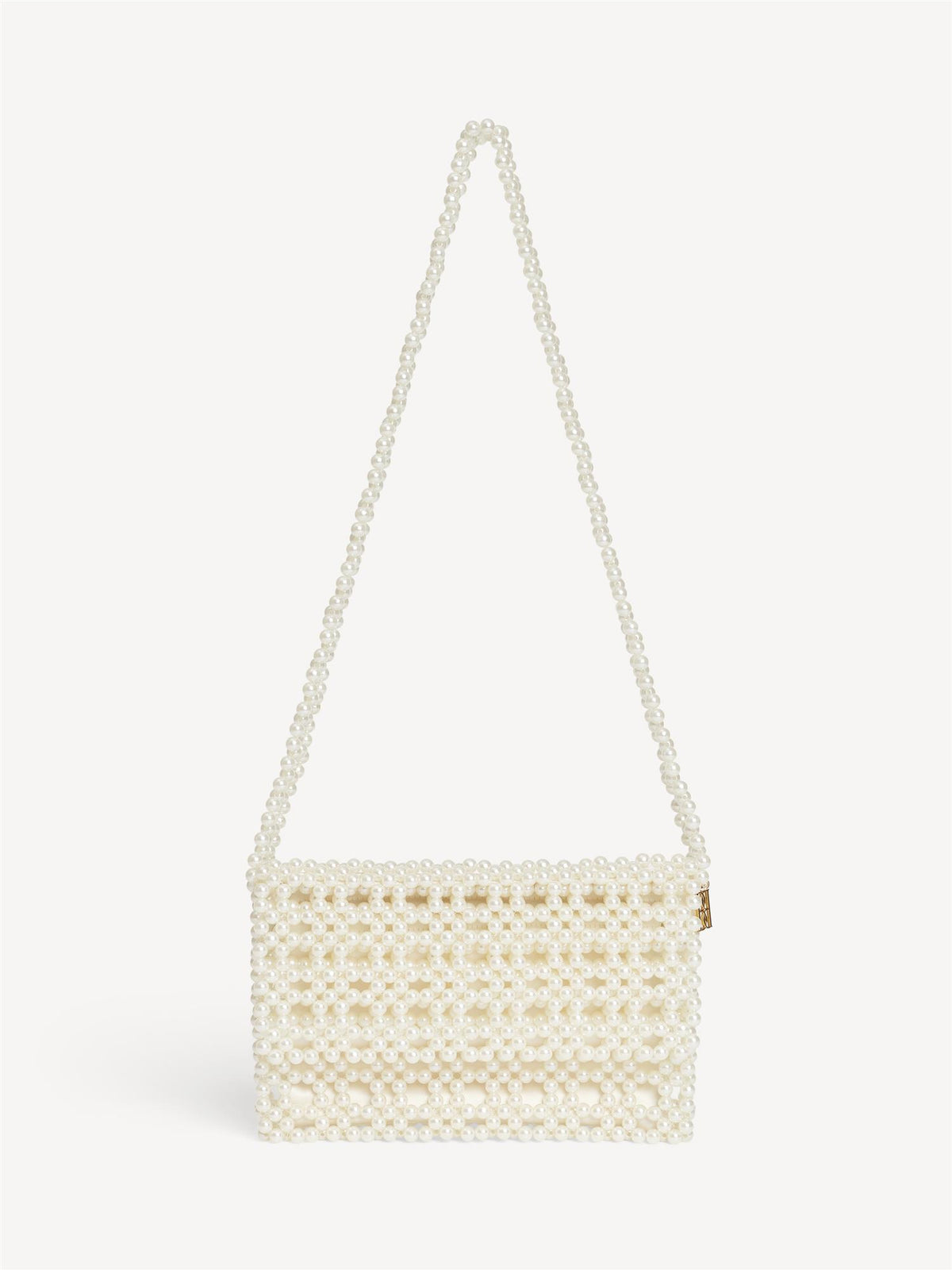 CHAKLO skulderveske i hvite perler med monogram og satengpose innvendig