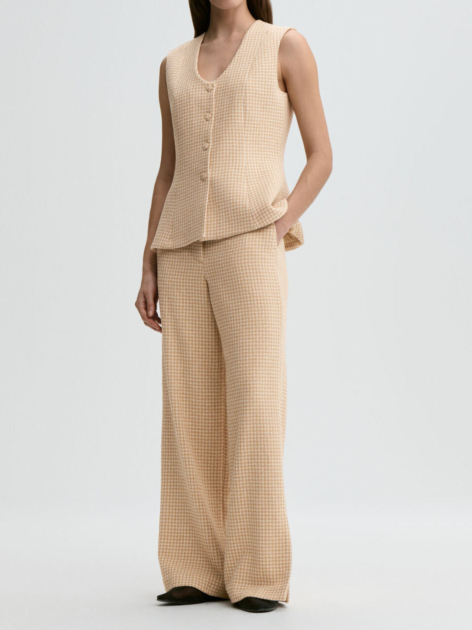 CIMAS bukse fra By Malene Birger i fargen beige, laget i bouclé.