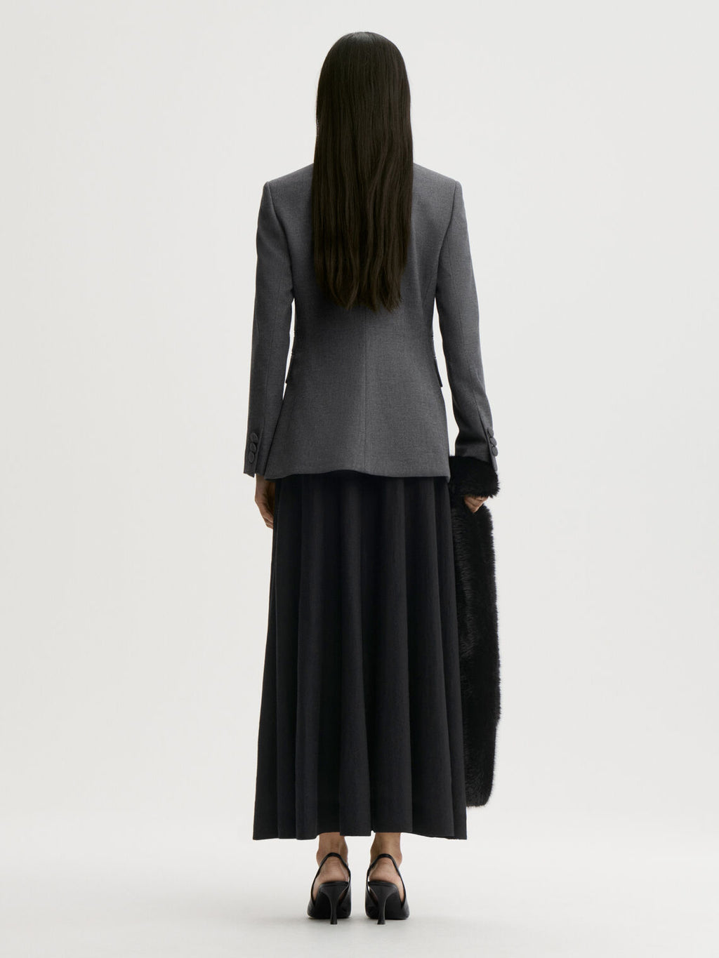 CLAYE blazer fra By Malene Birger i fargen mørkegrå.