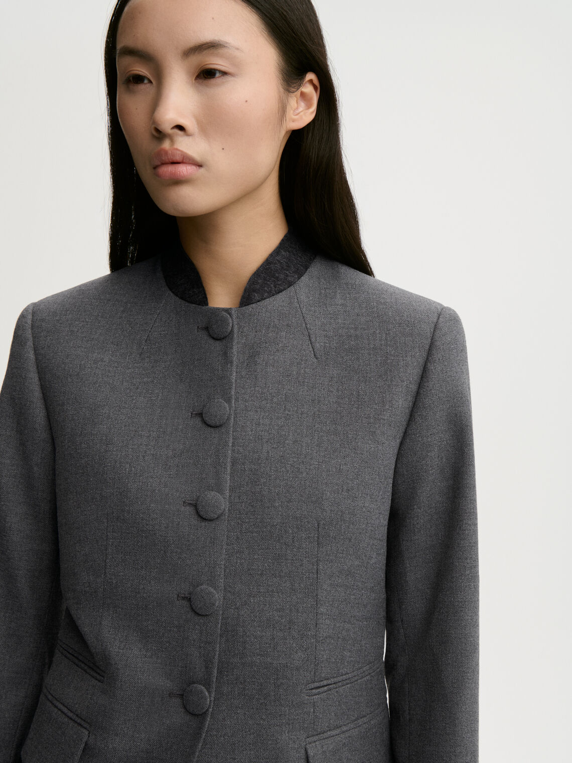 CLAYE blazer fra By Malene Birger i fargen mørkegrå.