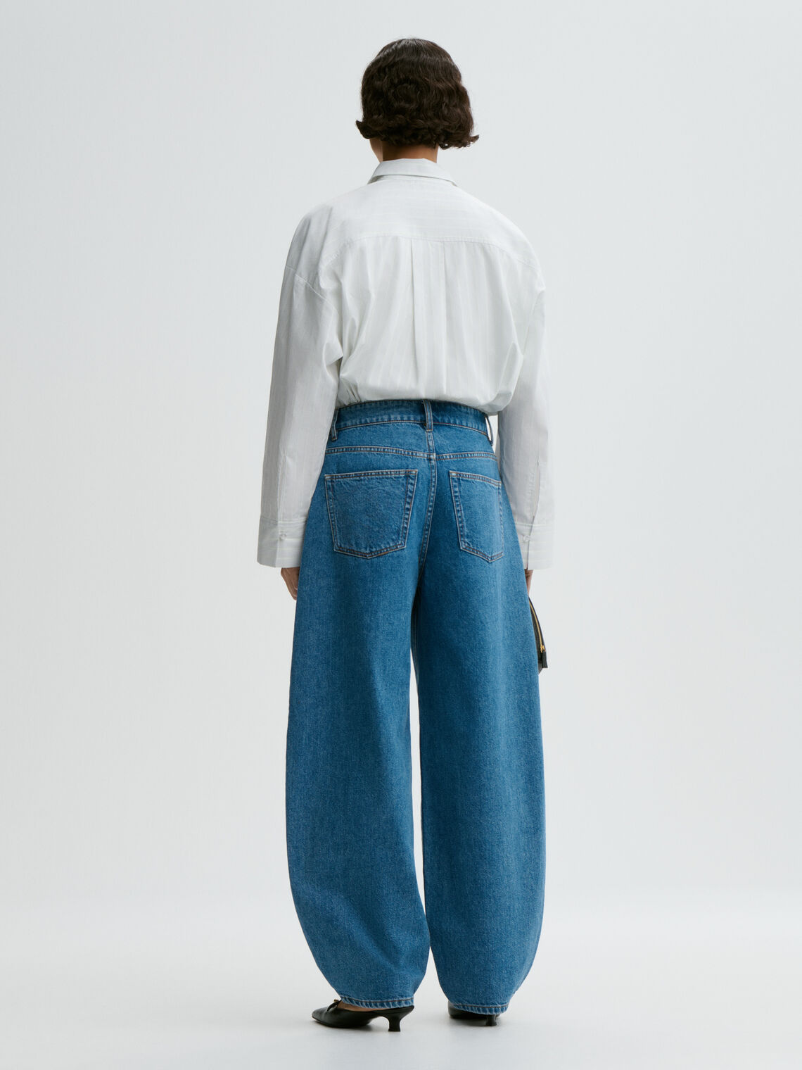 DALLAS jeans fra By Malene Birger i fargen blå, laget i organisk bomull.