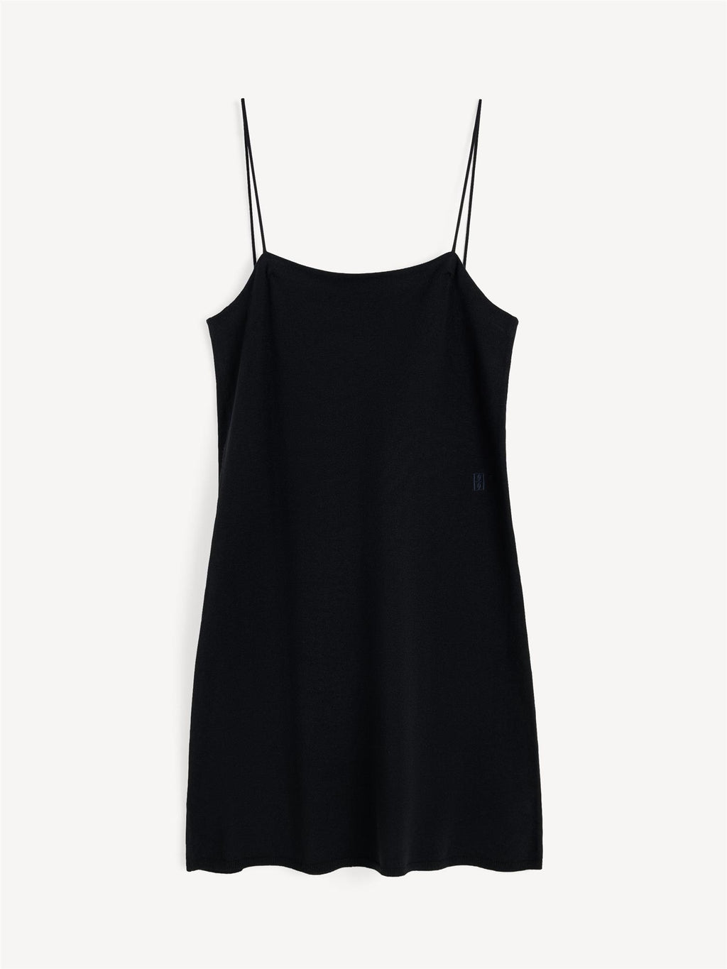 By Malene Birger Edello minikjole i sort, med spaghettistropper, laget av en blanding av lyocell, ull og silke.