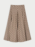 EDEN skjørt fra By Malene Birger i rutemønster, laget i 100% bomull (flanell). A-formet silhuett med lommer i siden og glidelås i siden.