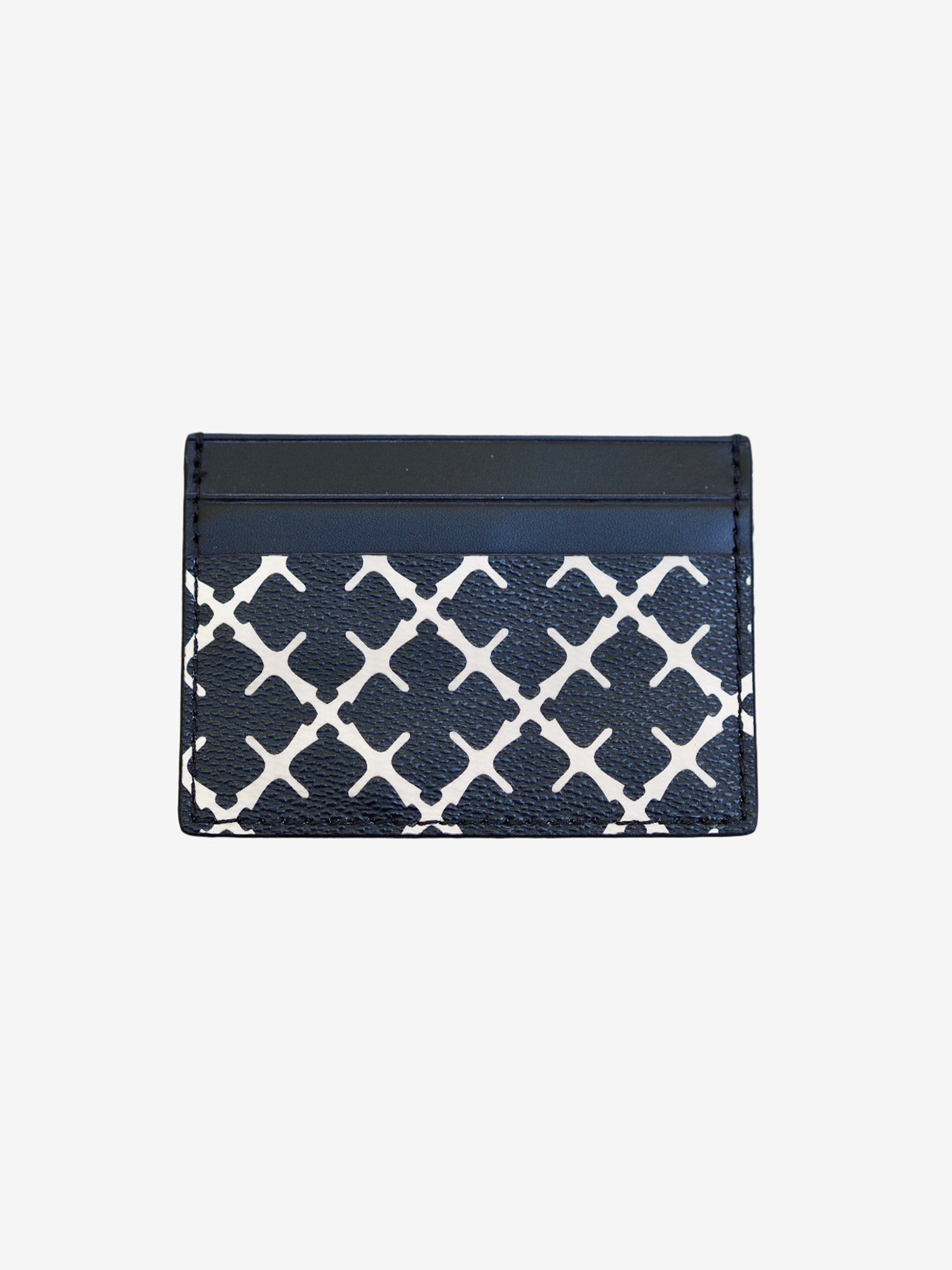 By Malene Birger Elia Card kortholder i sort, laget av 100% polyvinylklorid, med Signature Flower-print og plass til flere kort.