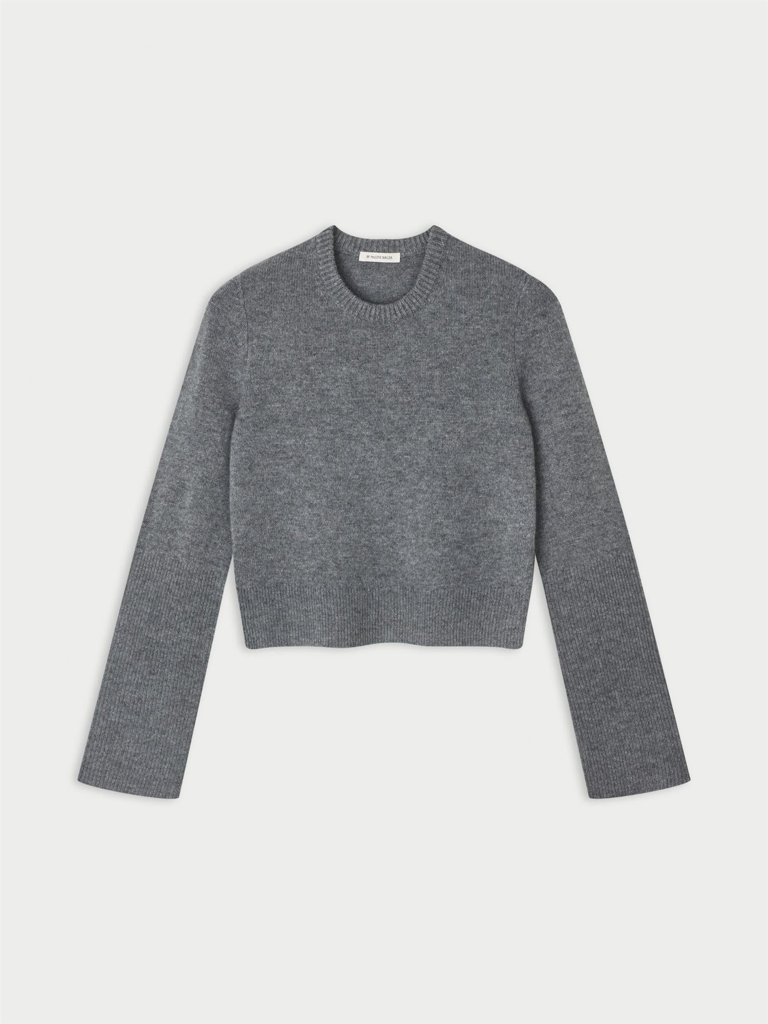 HANNAH kort genser fra By Malene Birger i fargen mørkegrå, laget i 100% ull.