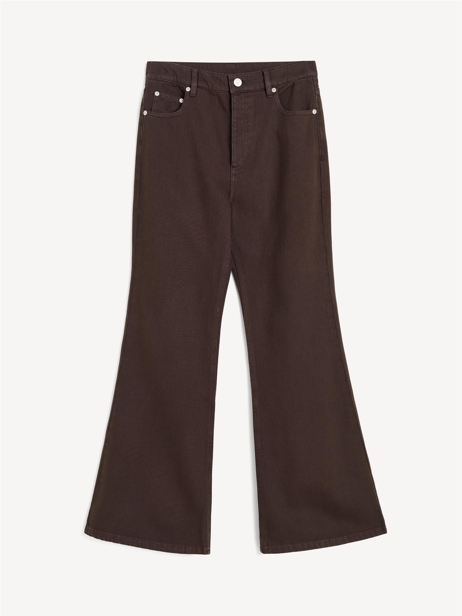 Houston jeans med utsvingte ben i mørkebrun denim, mellomhøyt liv og klassisk fem-lomme design.