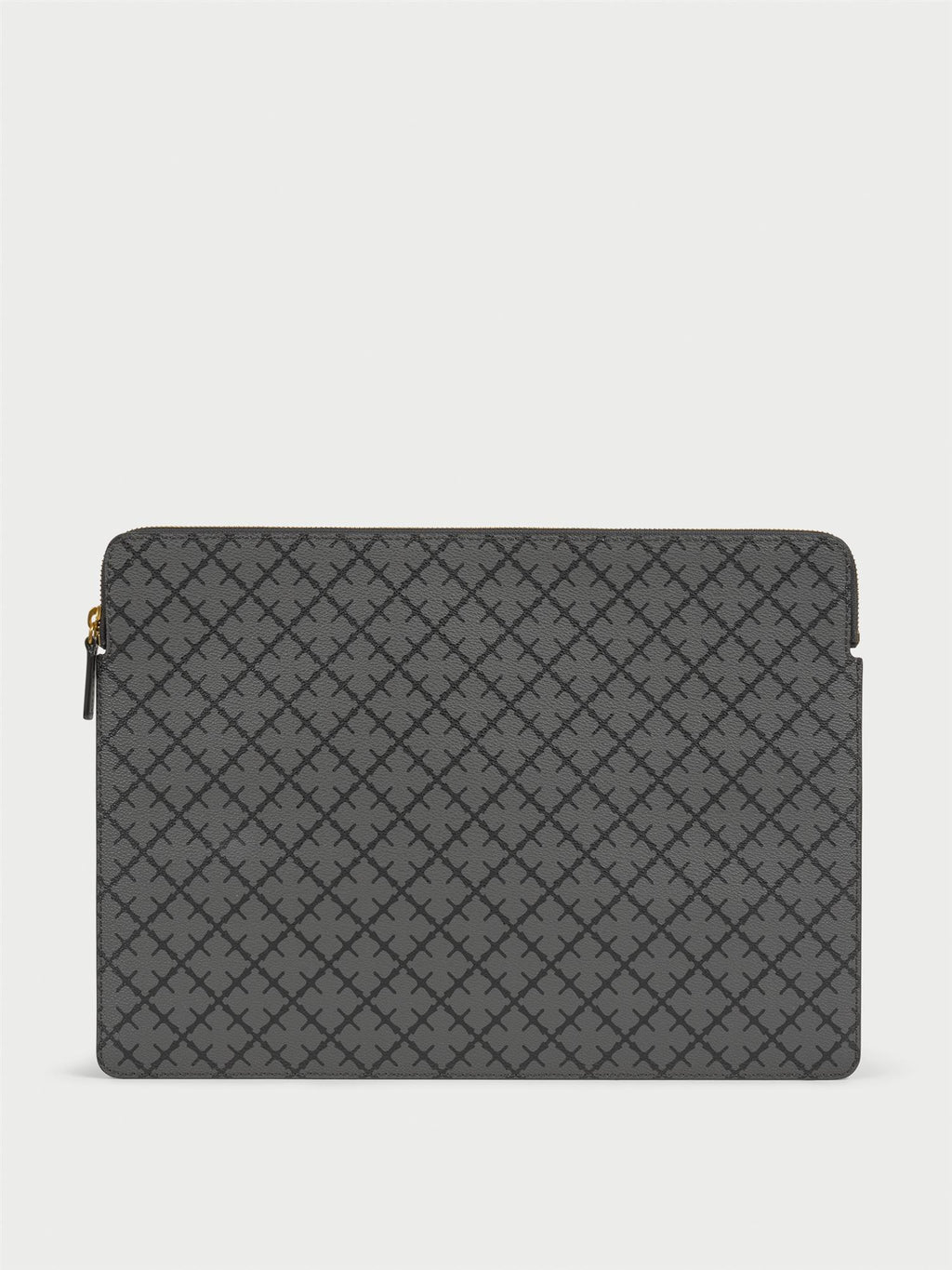 IVYS LAPTOP-mappe fra By Malene Birger i fargen lysegrå, laget i 100% polyvinylklorid med Signature Flower print. Passer 15 tommer Macbook, med avrundet glidelåskant og innvendig lomme.