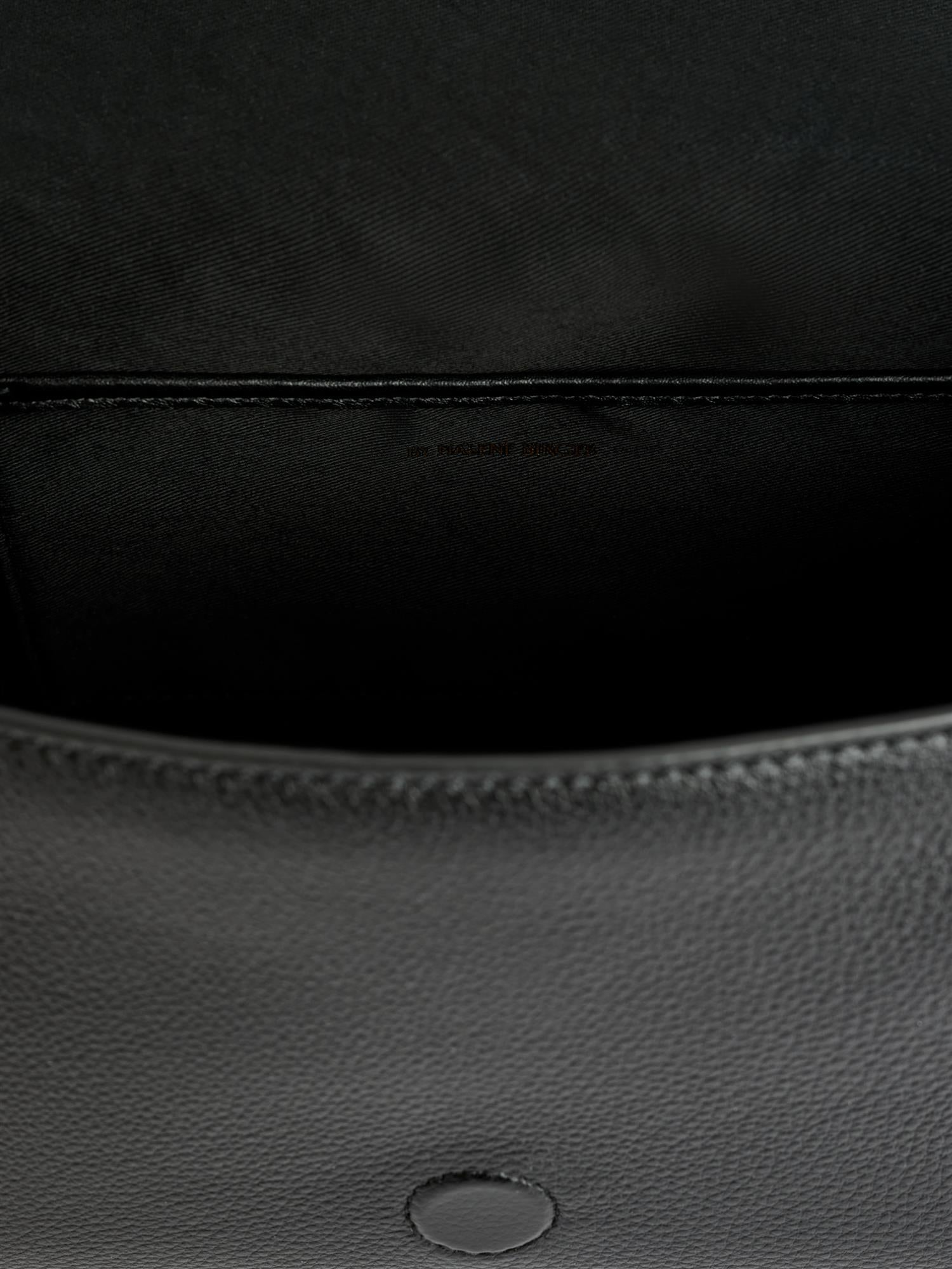 LELLIE veske fra By Malene Birger i fargen sort, laget i mykt skinn.