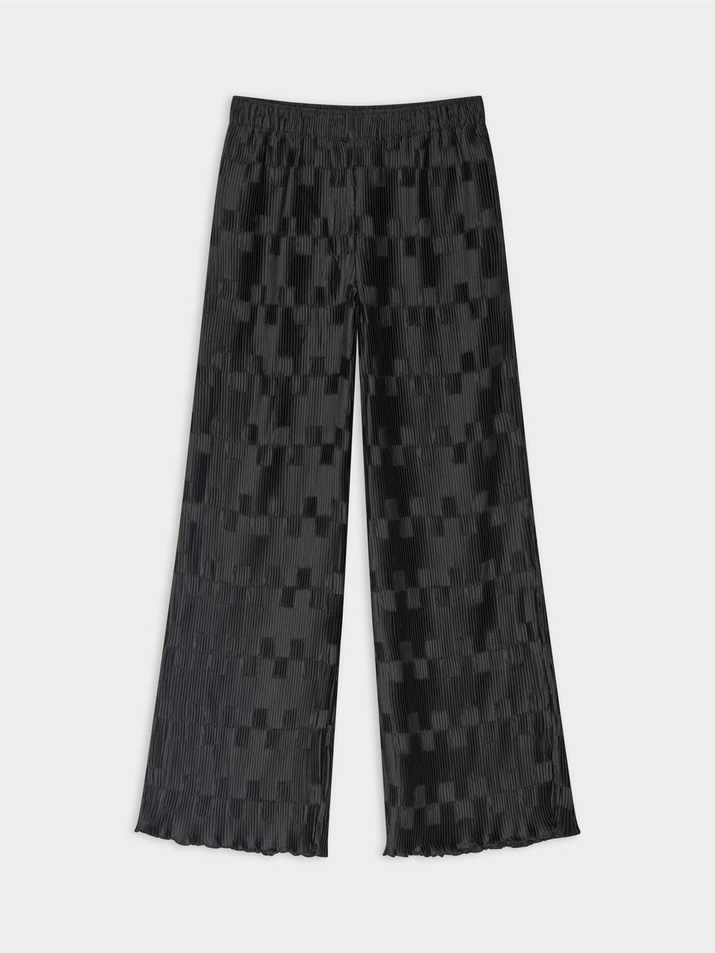 LETITA plissebukse fra By Malene Birger i fargen sort, laget i 100% resirkulert polyester. Rette ben og strikk i livet.