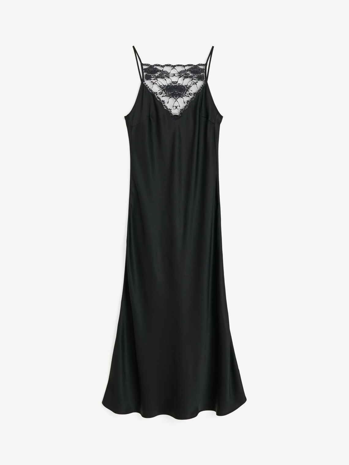 By Malene Birger Libbie kjole i sort, med blonde-detaljer og et underkjole-inspirert uttrykk, laget av acetat og polyester.