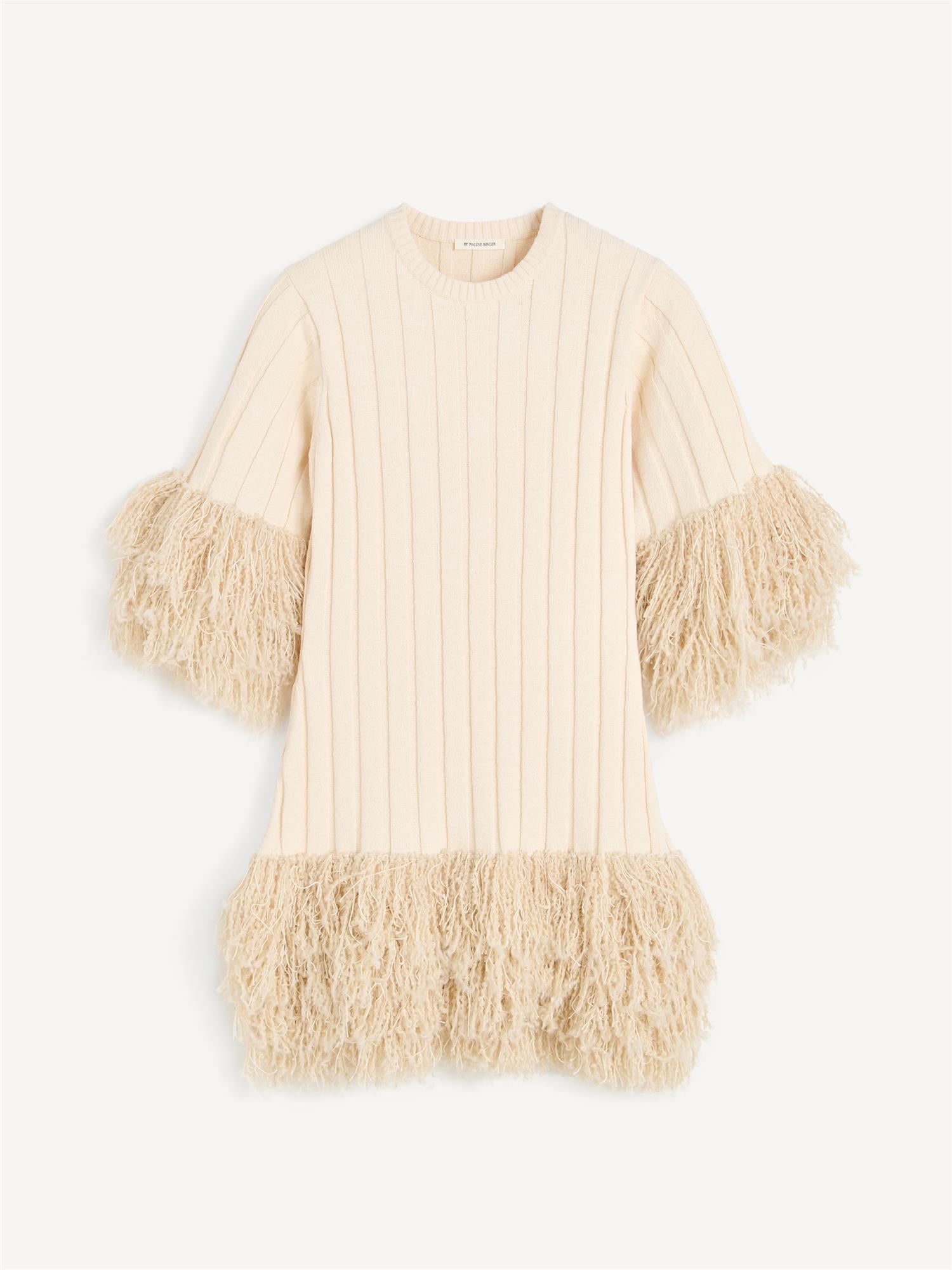 By Malene Birger Lina korte kjole med frynser, laget av organisk bomull, resirkulert polyamid, ull og viskose.