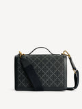 LOENNAS cross-over veske fra By Malene Birger i fargen grå, laget i PVC med skinndetaljer.
