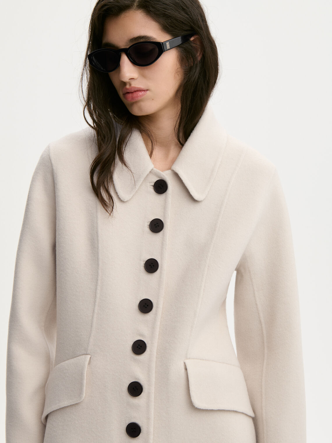 MAGDALENA kåpe fra By Malene Birger i fargen kremhvit, laget i 100% ull.