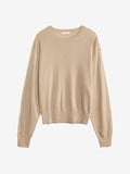 By Malene Birger Mantea genser i beige, med rund hals og nette kanter, laget av en blanding av lyocell, ull og silke.