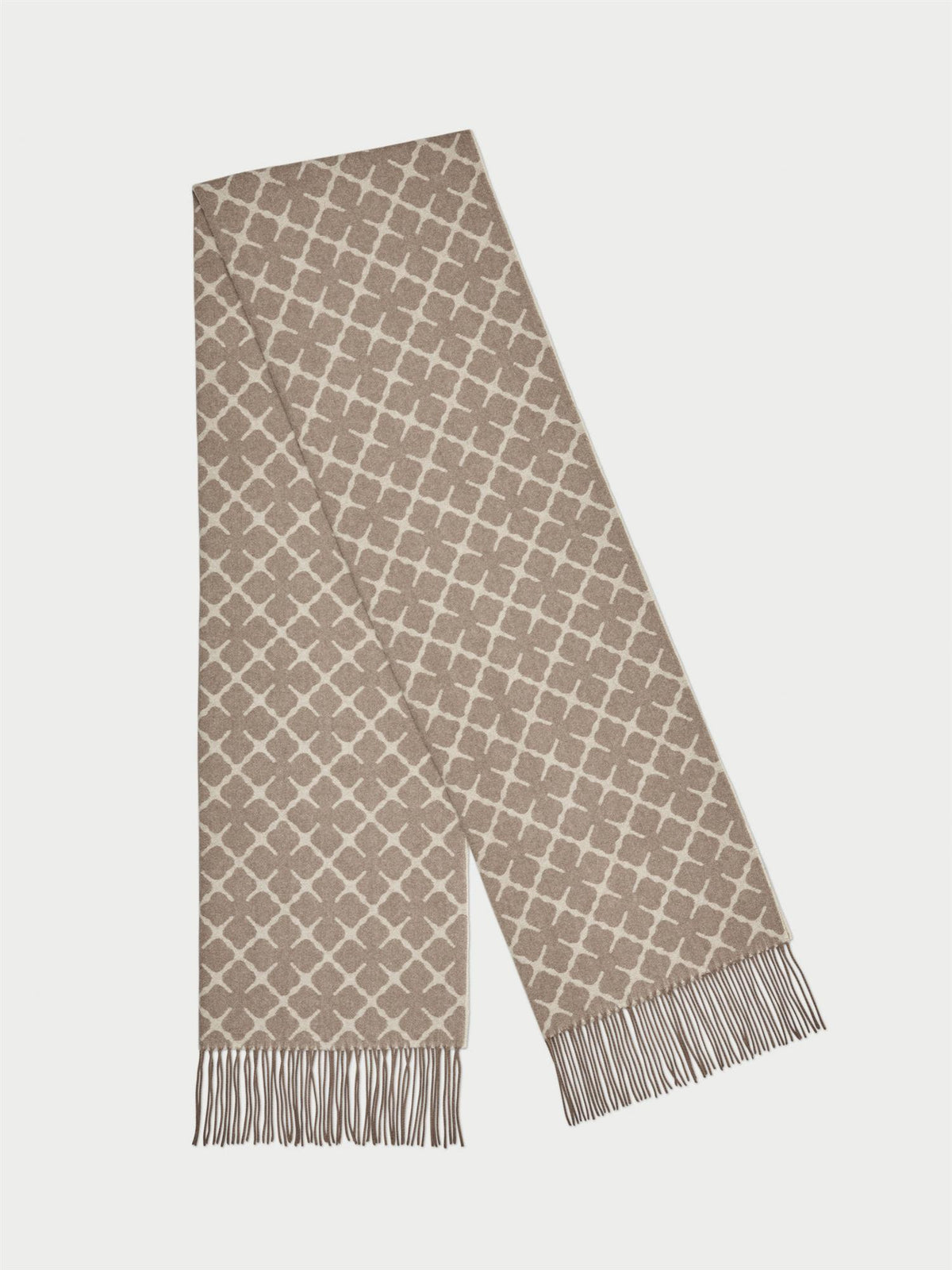 ORTEGA skjerf fra By Malene Birger i fargen beige, laget i 90% ull og 10% kasjmir med Signature Flower-veving og frynser.