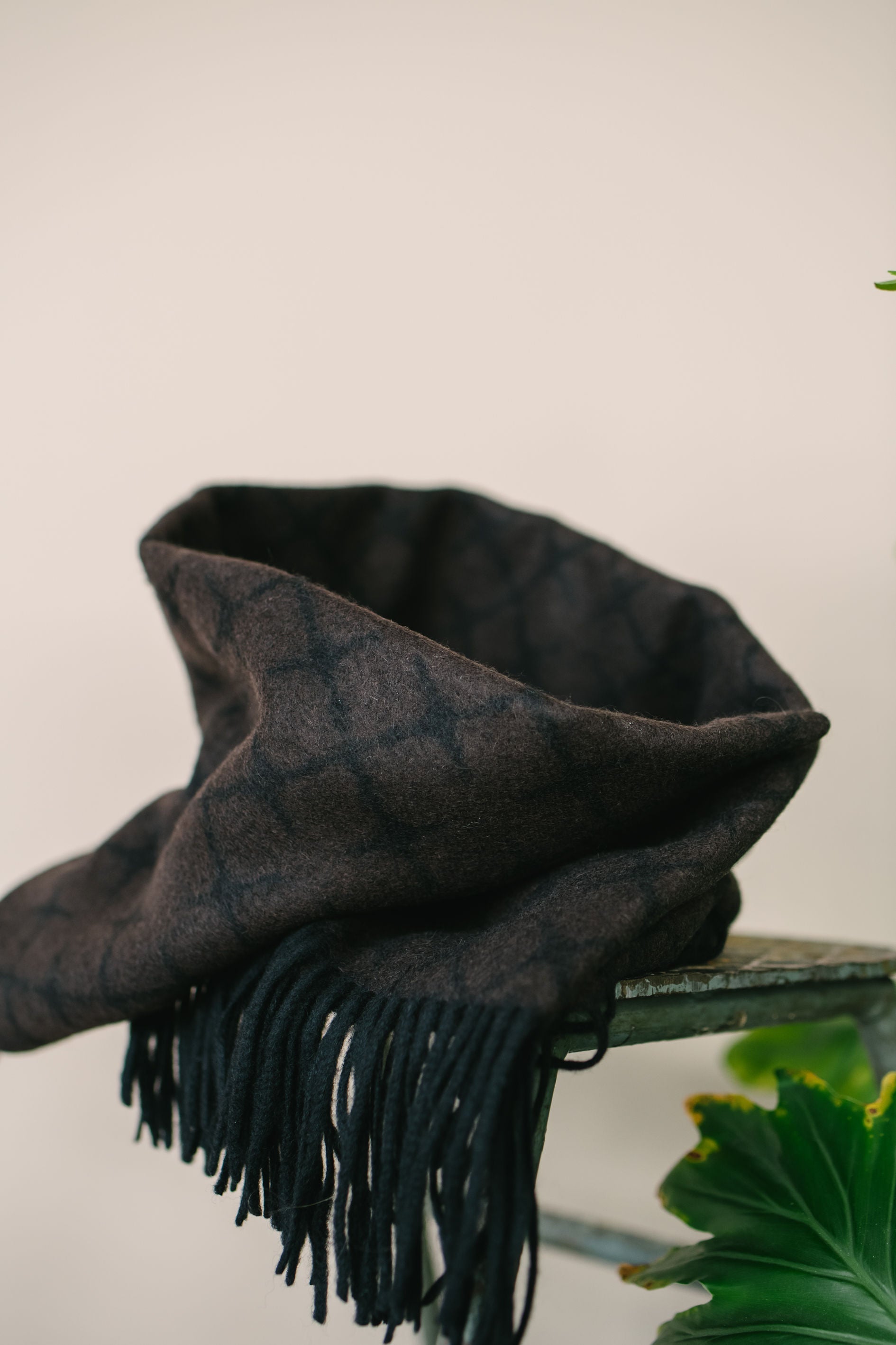 ortega, skjerf, ull, kashmir, mørkebrun, by malene birger