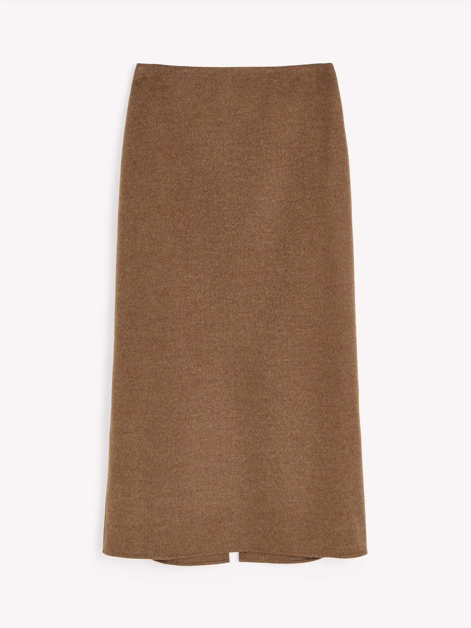 By Malene Birger Palomie skjørt i brun, med en nett passform og splitt bak, laget av 100% ull.