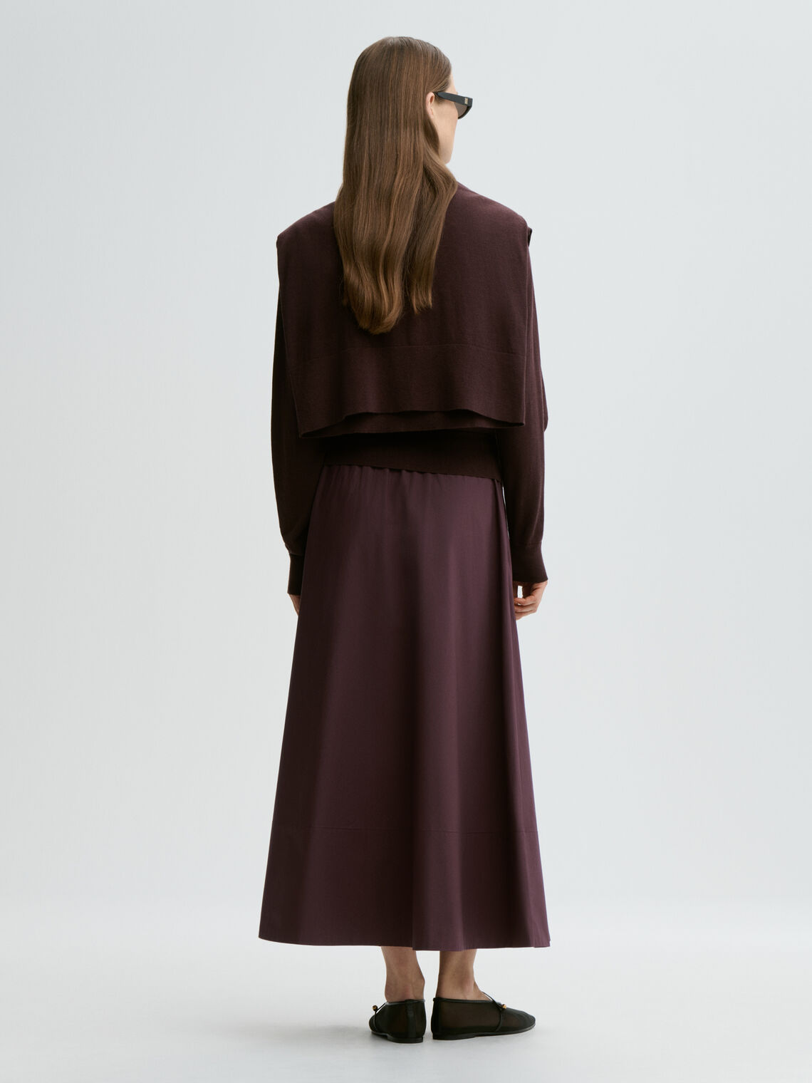 By Malene Birger Pheobes lilla midi-skjørt, baksidedetalj med strikk i livet.