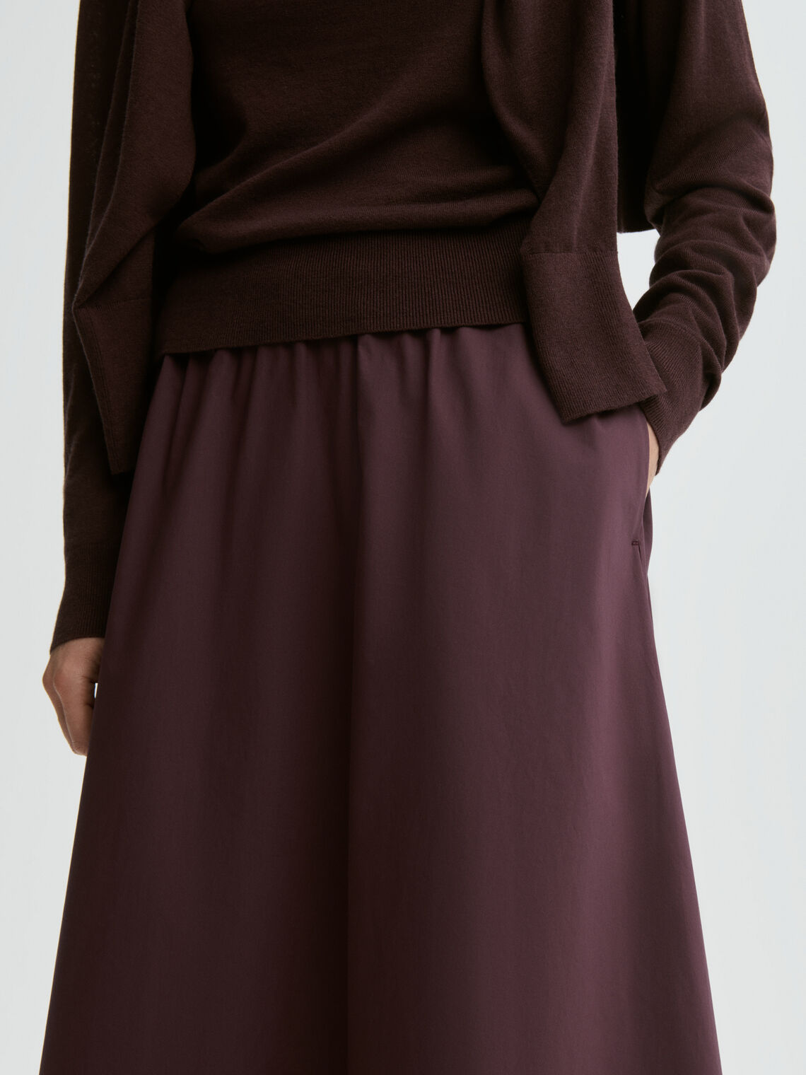 By Malene Birger Pheobes lilla bomullsskjørt, detalj av strikk i livet og A-formet fall.
