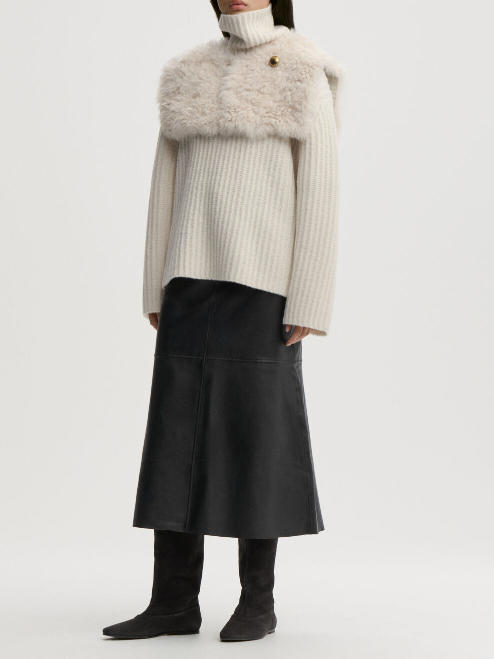 SOLENE skjørt fra By Malene Birger i fargen sort, laget i skinn.