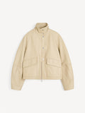 SUZANNE jakke fra By Malene Birger i fargen beige, laget i skinn.