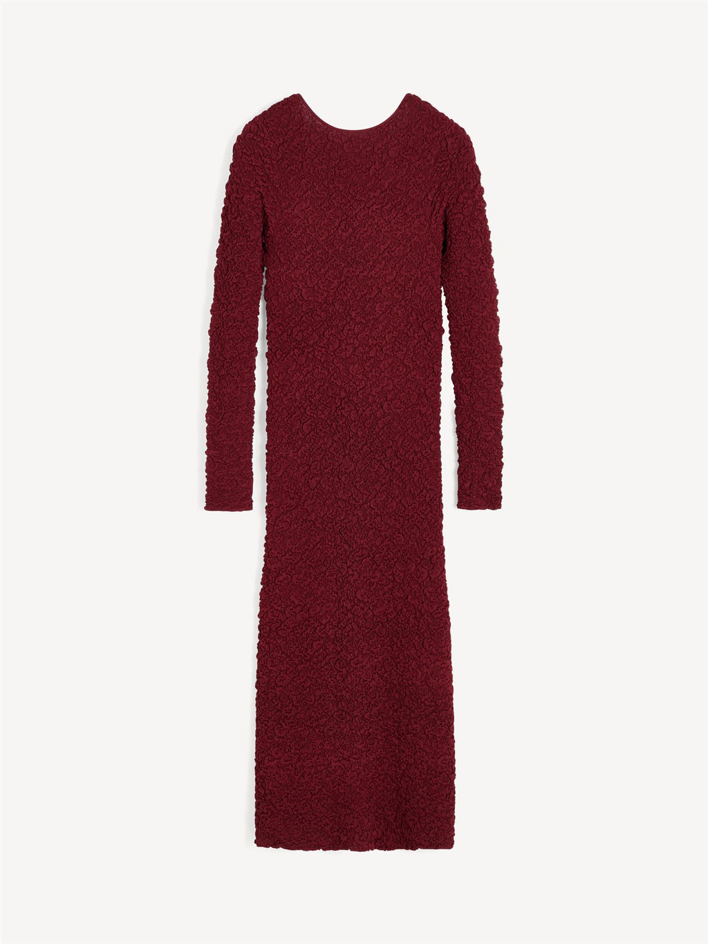 By Malene Birger Venus lang kjole i burgunder viskose med rund hals, v-rygg, lange ermer og smal passform.