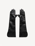 By Malene Birger GEMI lange skinnhansker i sort saueskinn med brodert monogram, albuehoye