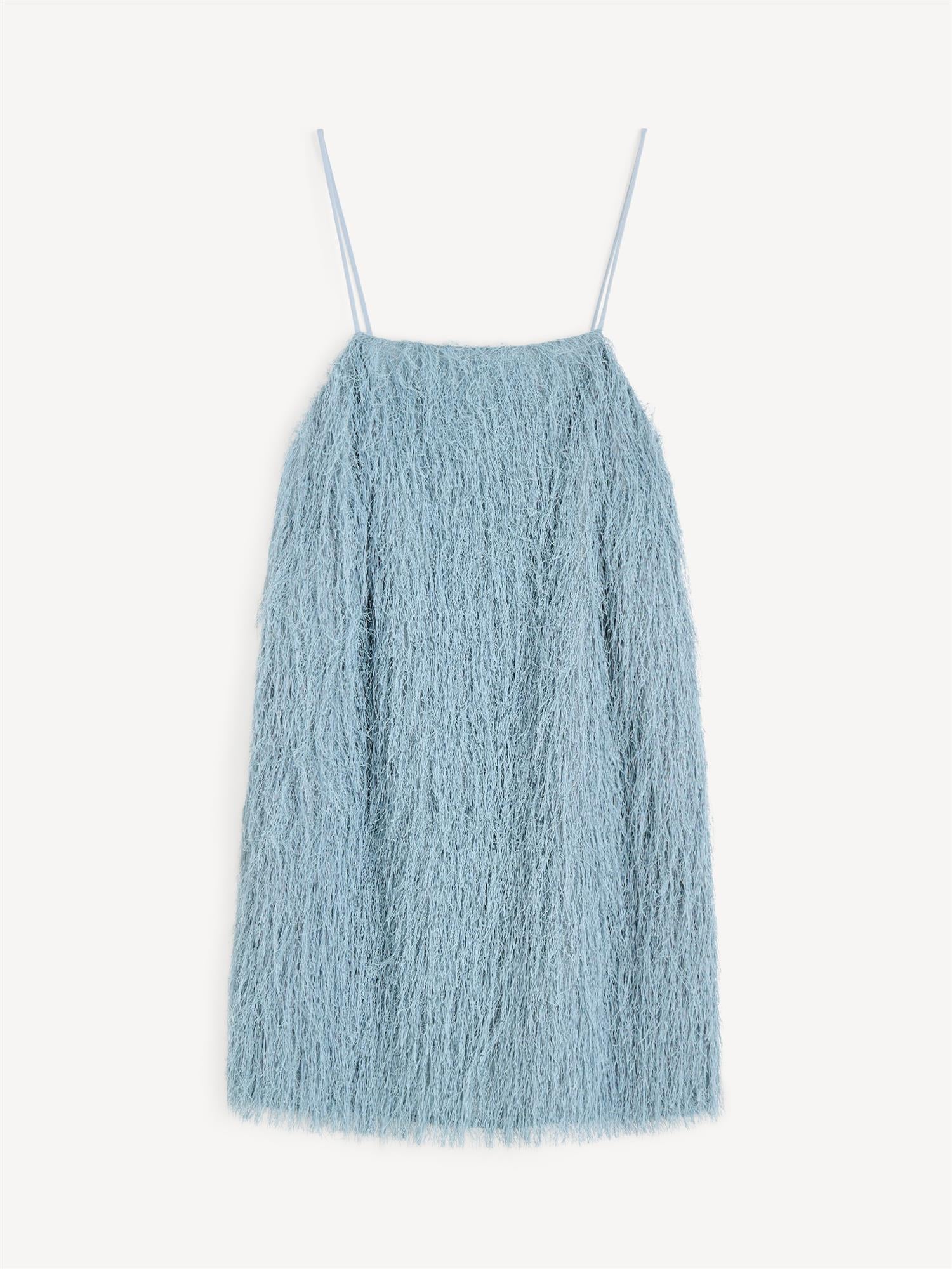 By Malene Birger Ledo minikjole i lyseblå polyester med frynsete struktur, justerbare stropper og rett silhuett.