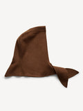 By Malene Birger TIANNE ullhette i moerkebrun, 100% ull, oversized passform med knyting