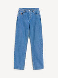 By Malene Birger Chicago jeans i denim blå, løs passform med rette ben, laget av 100% organisk bomull.