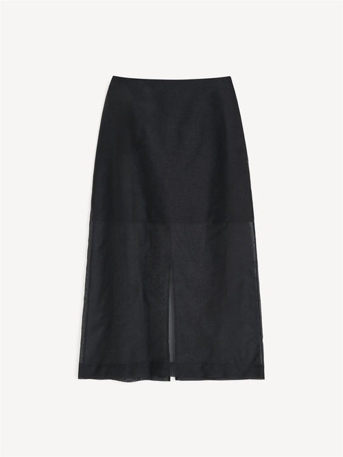 By Malene Birger Esta A-linjet organza-skjørt i sort silke og bomull, delvis foret med splitt bak.
