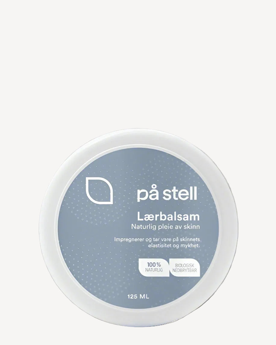 På Stell lærbalsam for skinn, som pleier og beskytter, med en naturlig sammensetning.