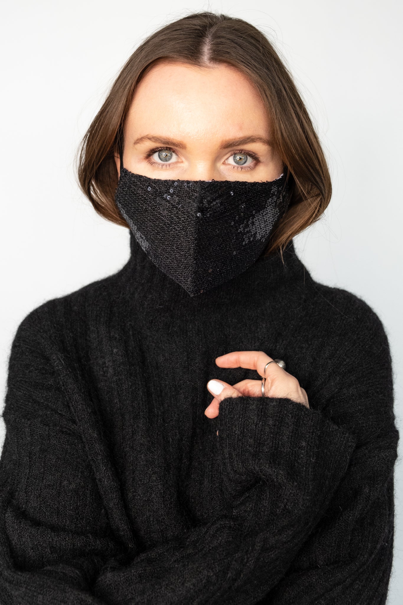 glitch, munnbind, sort