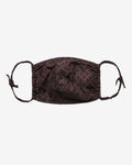 By Malene Birger Maskia munnbind i mørkebrun, med mikro Signature Flower-print og lomme til filter, laget av 100% viskose.